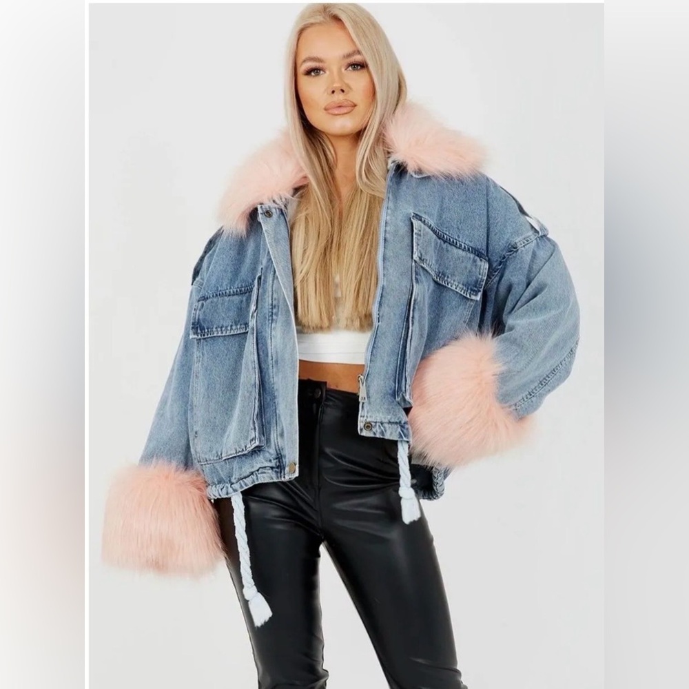 Hot & Delicious Denim Jean Jacket / Removable Fur / Spring/ NWT/ L
